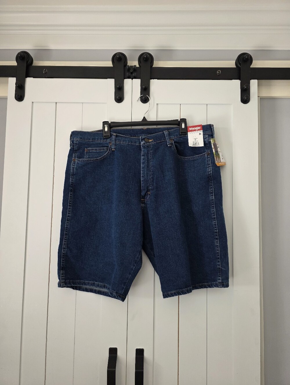 Wrangler Men's Relaxed Fit Five Pocket Denim Short. NEW!
